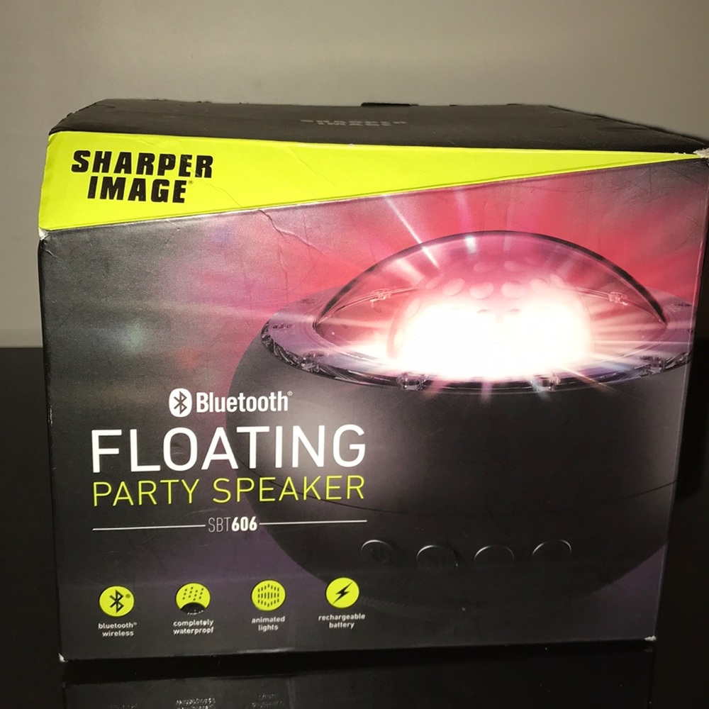 Floating waterproof party speaker